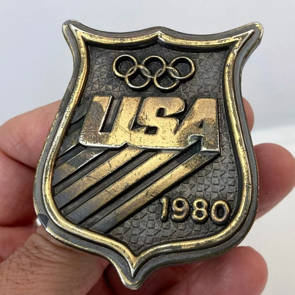 Belt Buckle 1980 USA Olympics The XIII Olympic Winter‎ Games Gold Color USA